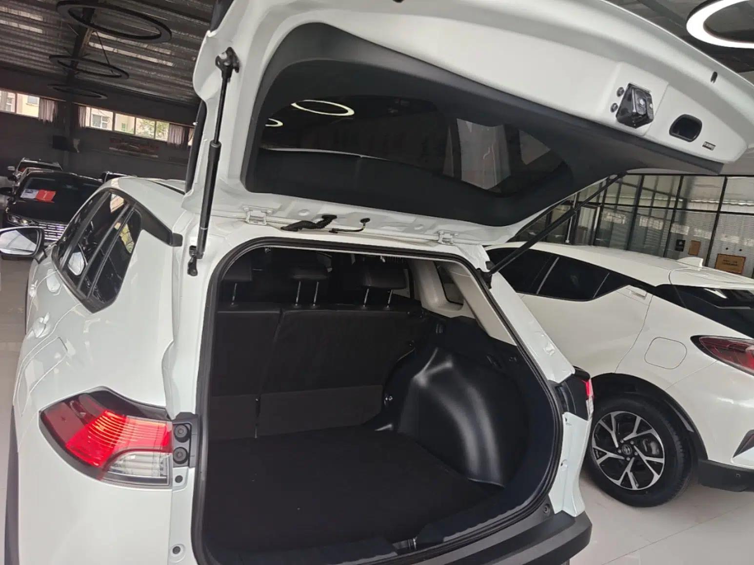 Toyota Corolla Cross 2022 2.0L Luxury Edition — миниатюра 22