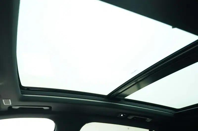 Lynk & Co 01 2021 2.0TD AWD Dark Edition — миниатюра 18
