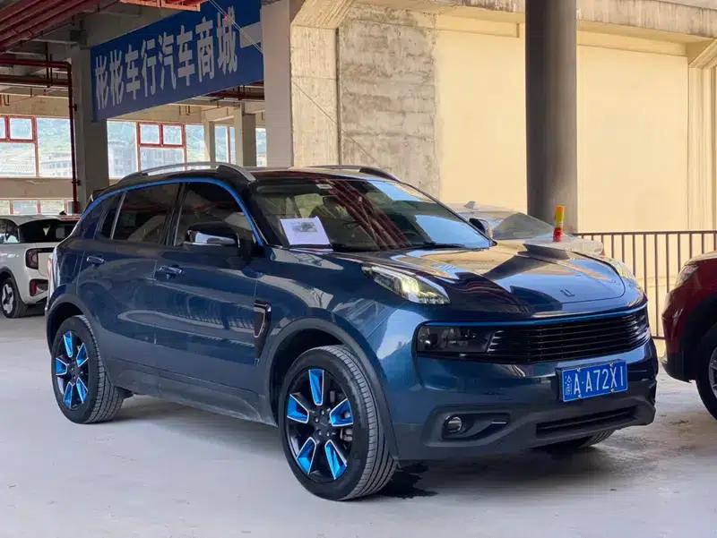 Lynk & Co 01 2017 2.0T 2WD Pro Edition — миниатюра 3