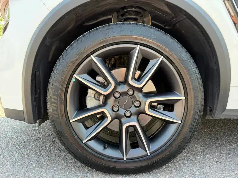 Lynk & Co 01 2021 2.0TD Two-Wheel Drive Pro — миниатюра 13