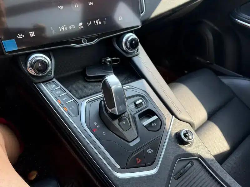 Lynk & Co 01 2021 2.0TD Two-Wheel Drive Pro — миниатюра 21