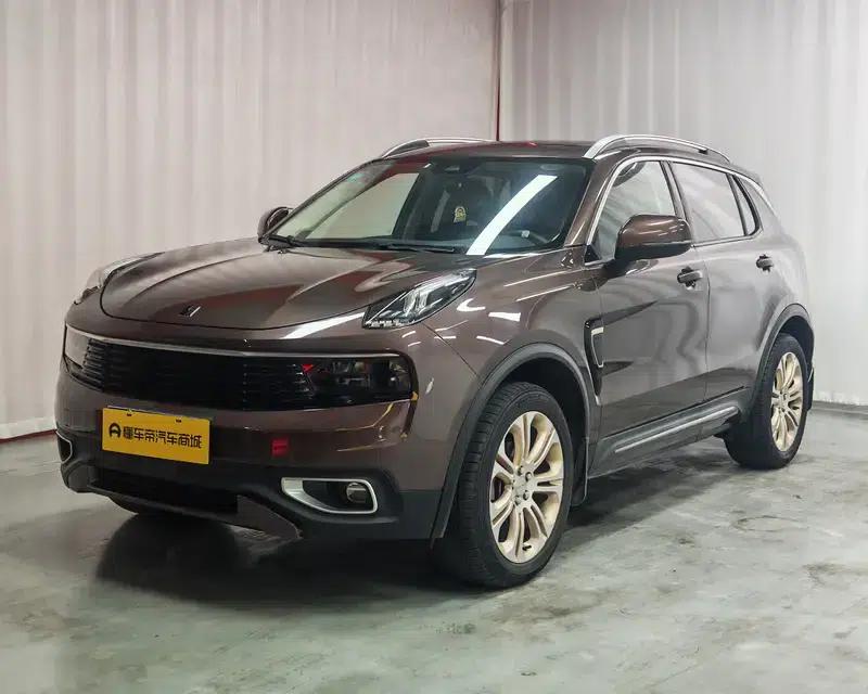 Lynk & Co 01 2017 2.0T 2WD Pro Edition — миниатюра 1