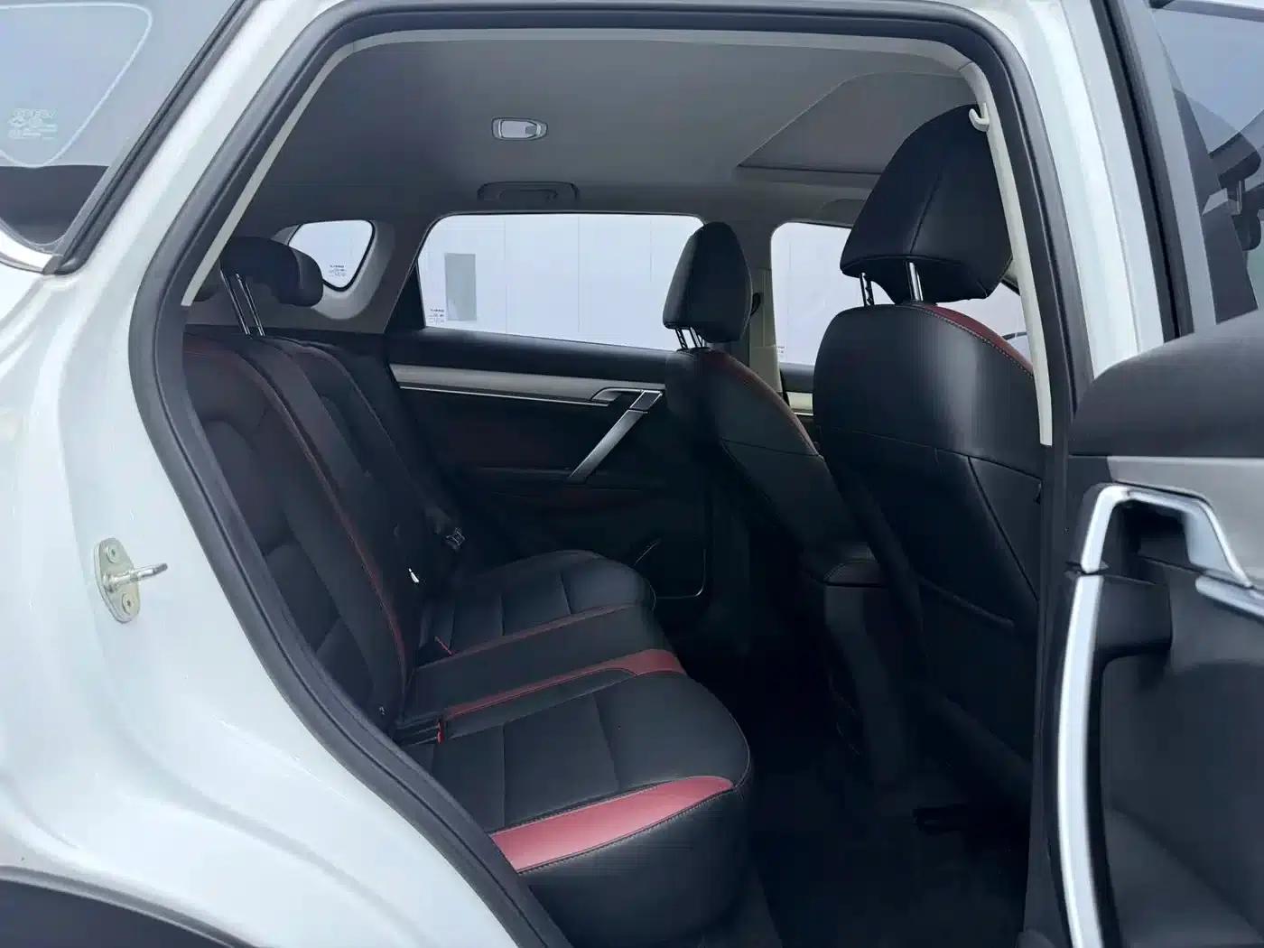 Geely Binyue 2021 1.4T DCT Platinum Edition — миниатюра 10