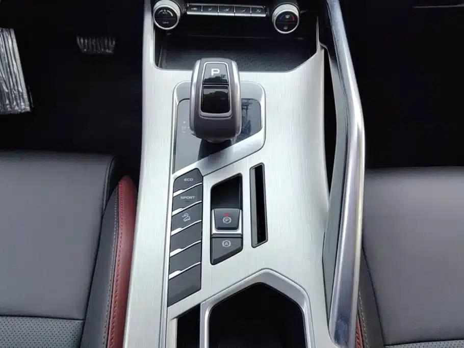 Geely Binyue 2020 Facelift 240T DCT Hunter — миниатюра 16