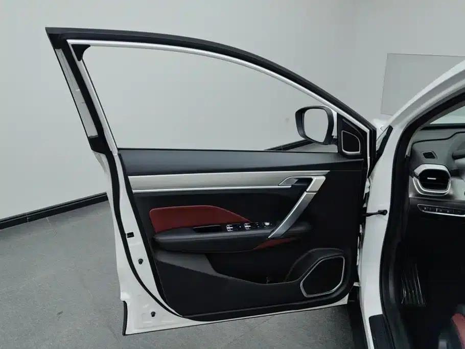 Geely Binyue 2020 Facelift 240T DCT Hunter — миниатюра 7