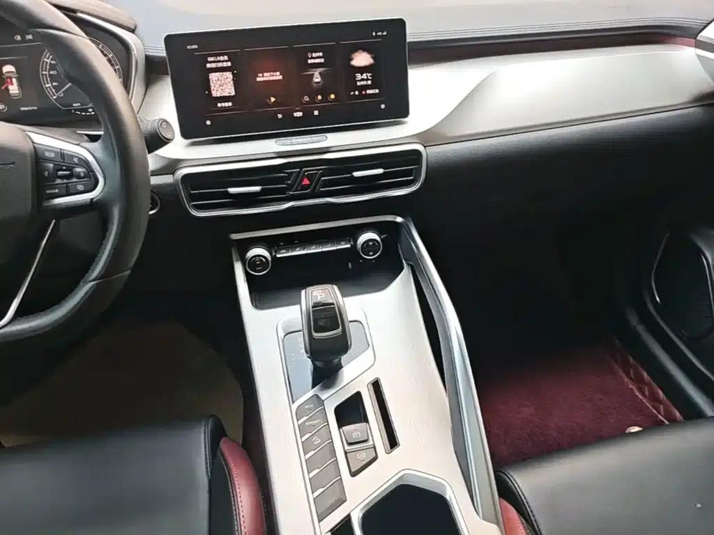 Geely Binyue 2020 Facelift 240T DCT Hunter — миниатюра 13