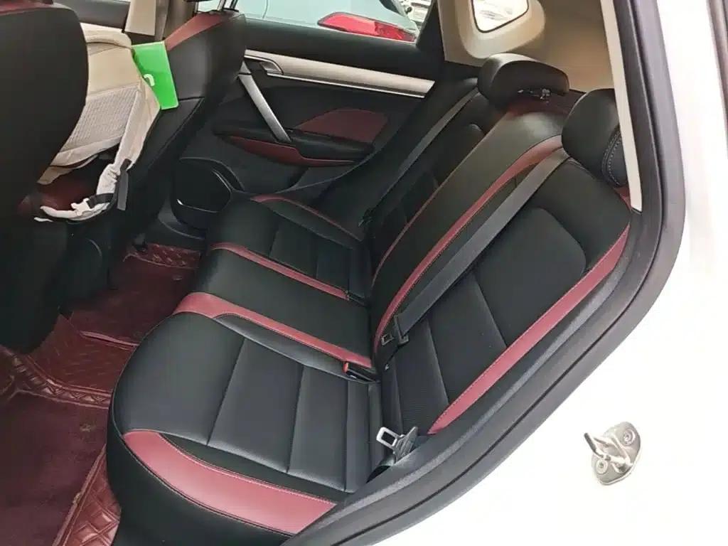 Geely Binyue 2020 Facelift 240T DCT Hunter — миниатюра 17