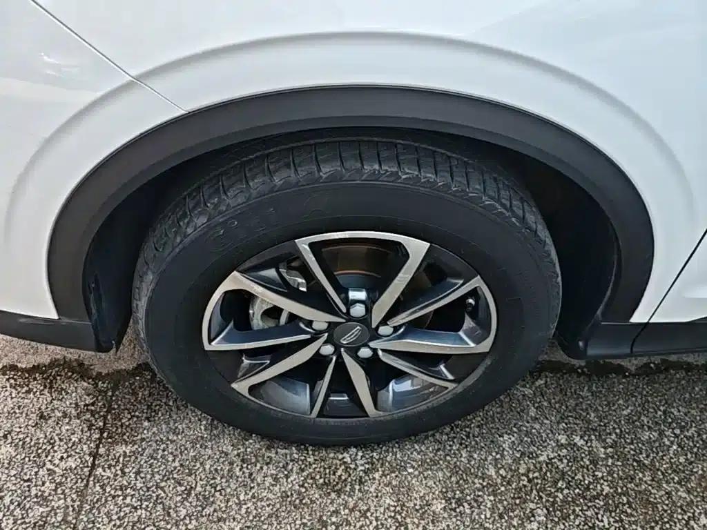 Geely Binyue 2020 Facelift 240T DCT Hunter — миниатюра 23