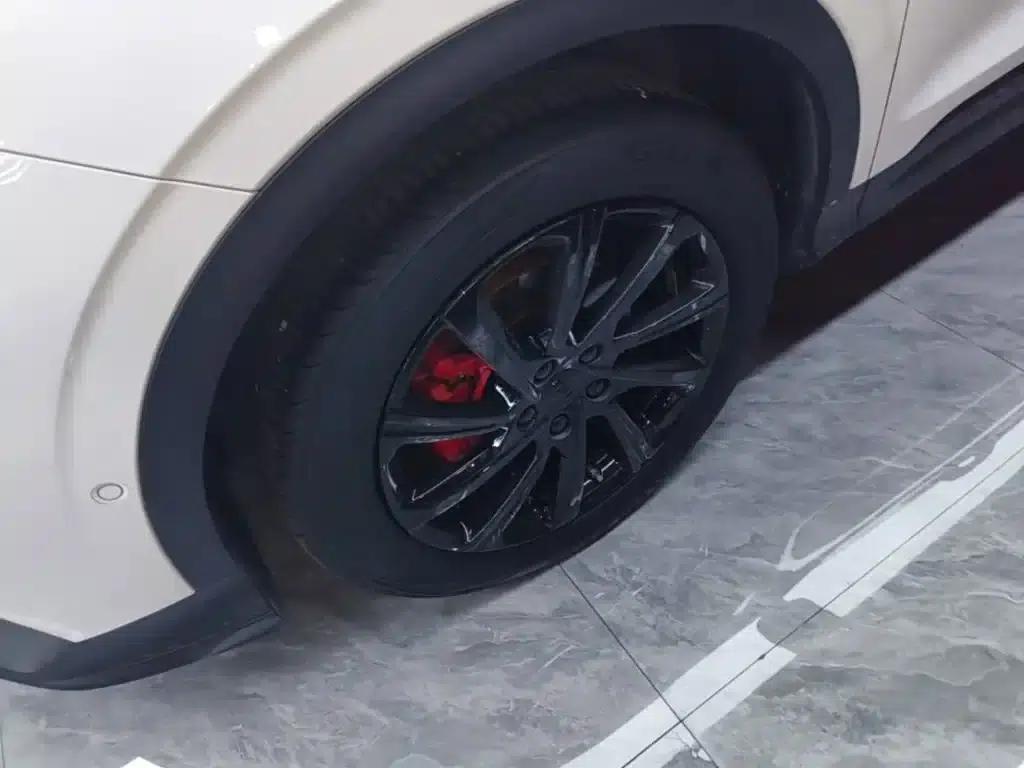 Geely Binyue 2020 PRO 260T DCT Battle — миниатюра 23