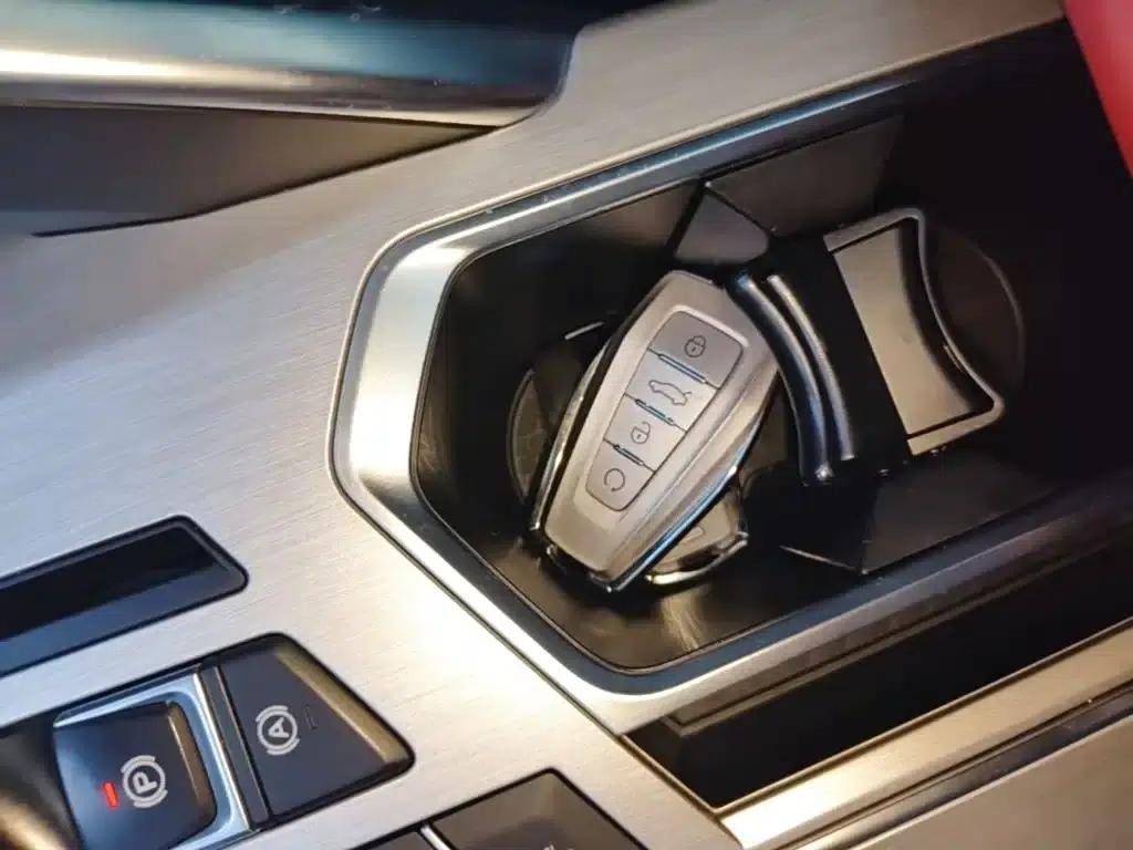 Geely Binyue 2020 PRO 260T DCT Battle — миниатюра 9