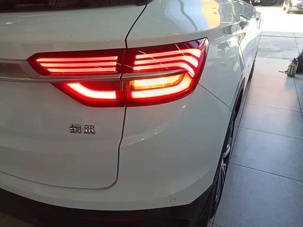 Geely Binyue 2020 PRO 260T DCT Knight — миниатюра 8