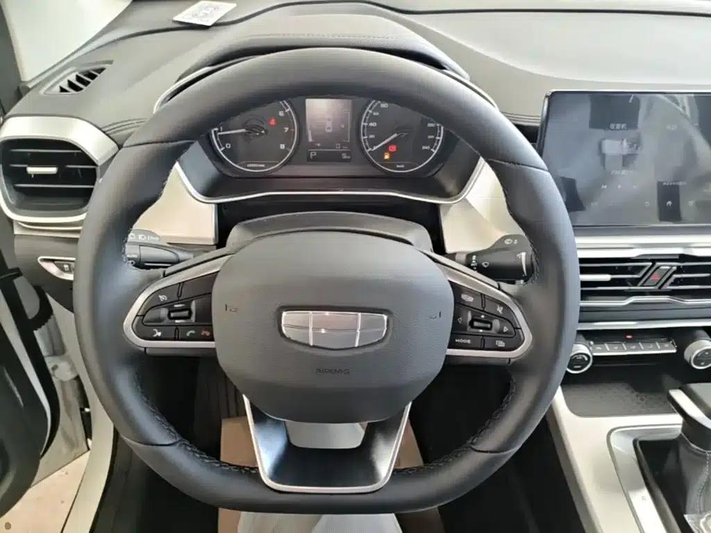 Geely Binyue 2025 1.5L CVT Super Power — миниатюра 11