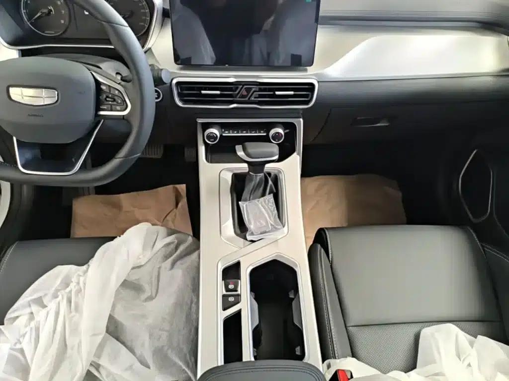 Geely Binyue 2025 1.5L CVT Super Power — миниатюра 14