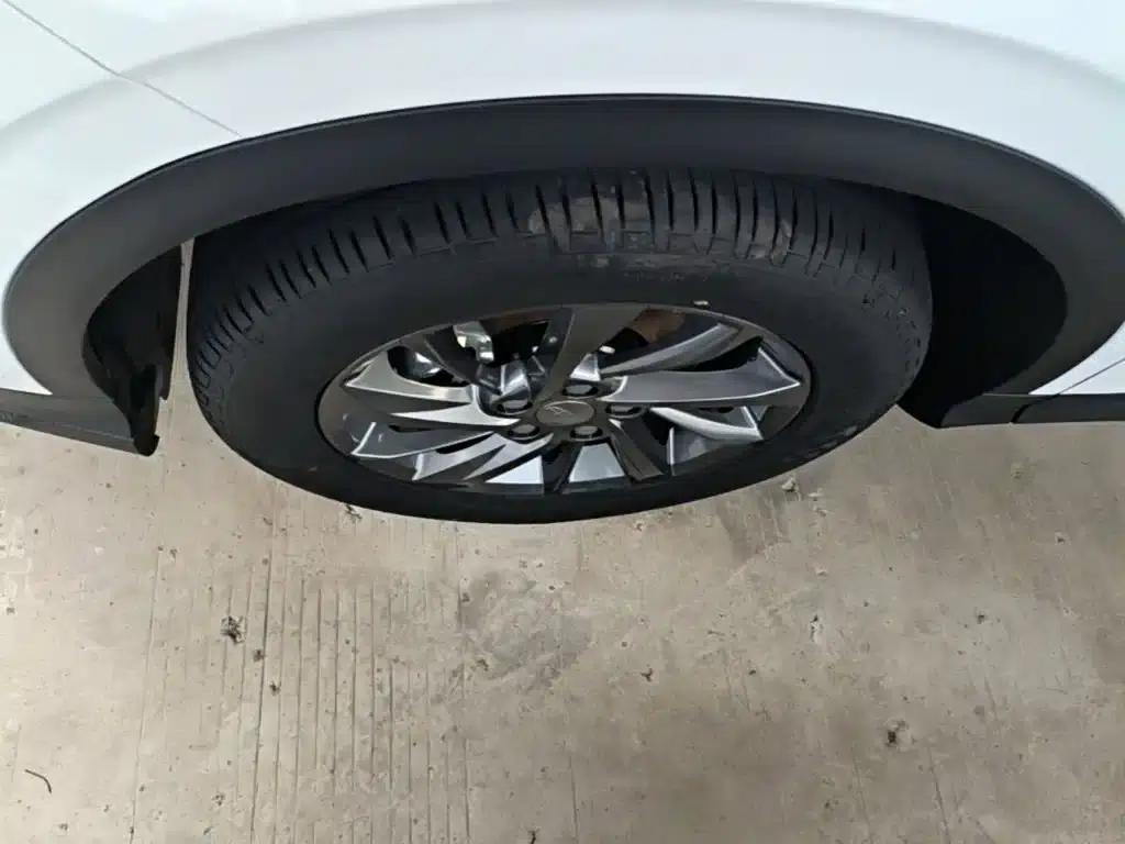 Geely Binyue 2025 1.5L CVT Super Power — миниатюра 23