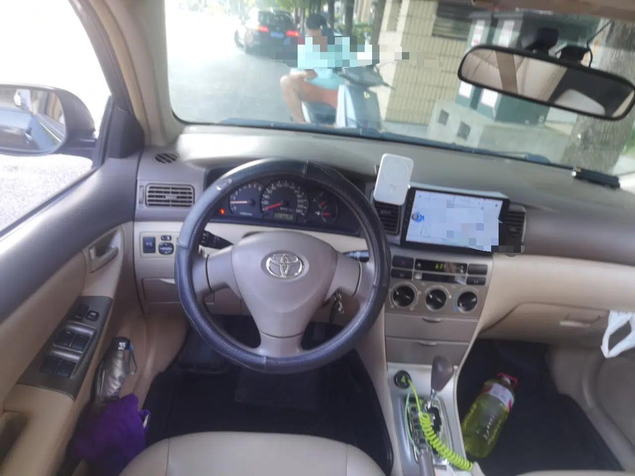 Toyota Corolla EX 2011 1.6L Automatic Luxury Edition — миниатюра 10