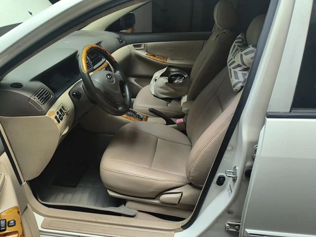 Toyota Corolla EX 2011 1.6L Automatic Classic Edition — миниатюра 15