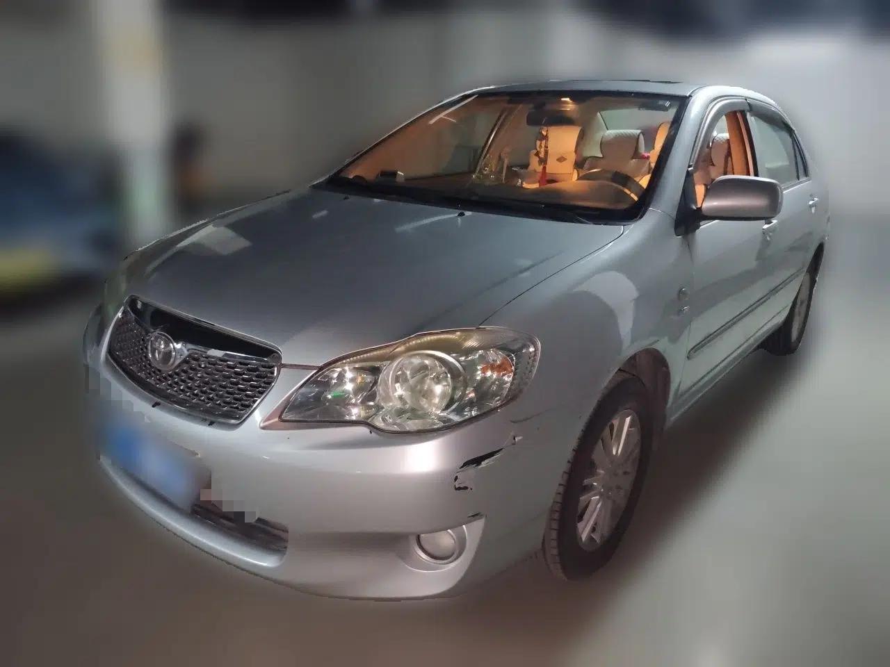 Toyota Corolla EX 2011 1.6L Manual Luxury Edition — миниатюра 1