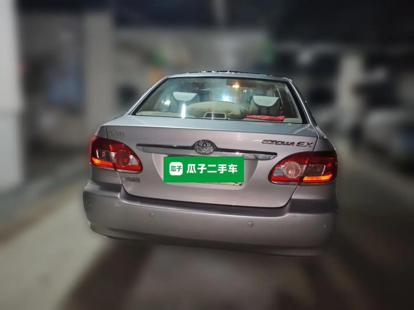 Toyota Corolla EX 2011 1.6L Manual Luxury Edition — миниатюра 5