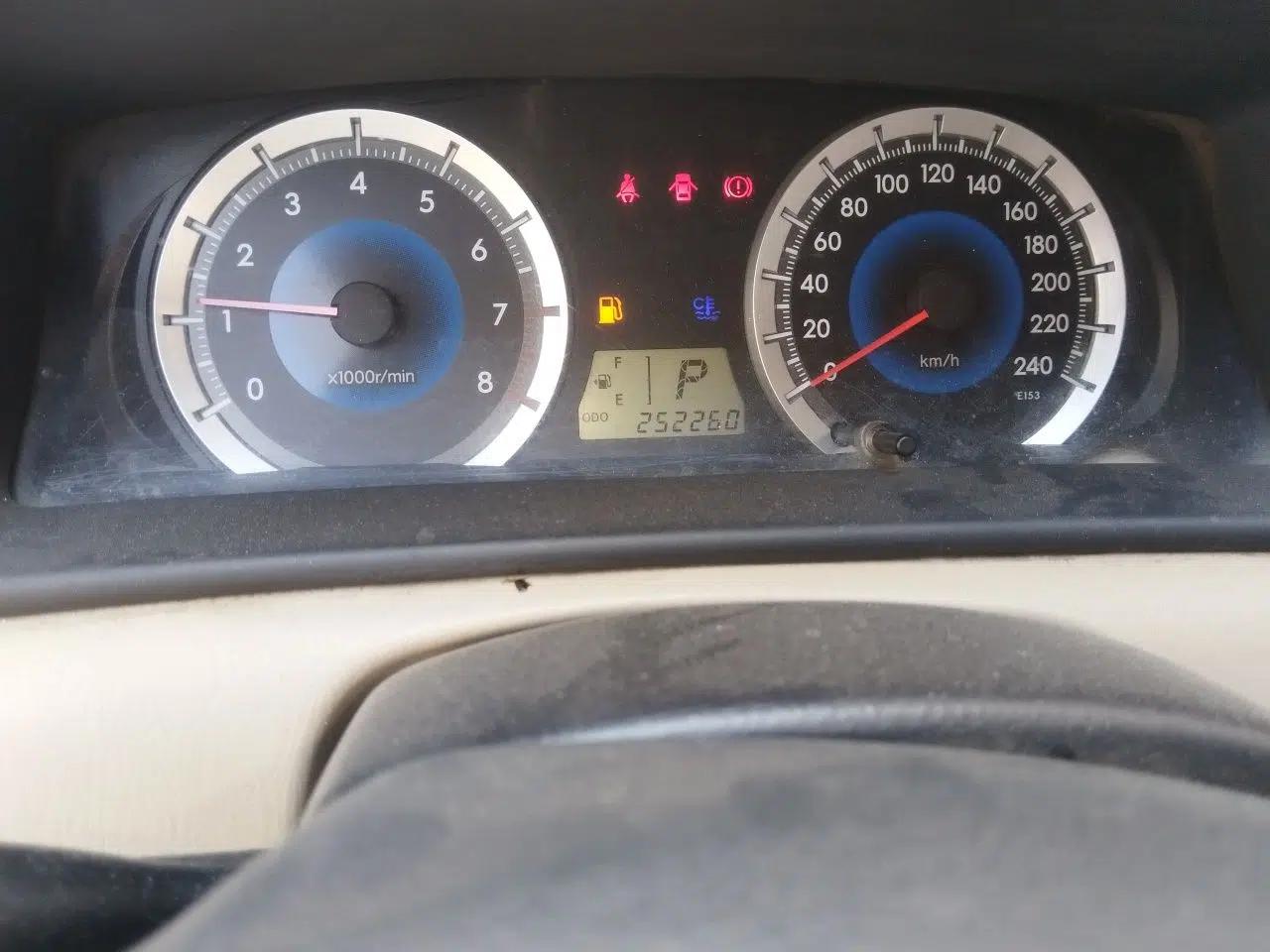 Toyota Corolla EX 2013 1.6L Automatic Excellence Edition — миниатюра 12