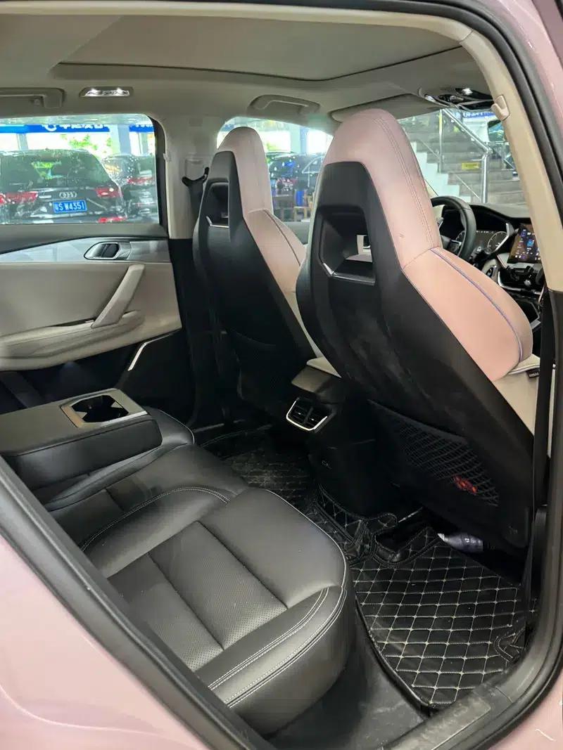 Lynk & Co 06 2021 1.5T Shero Pink Special Edition — миниатюра 12