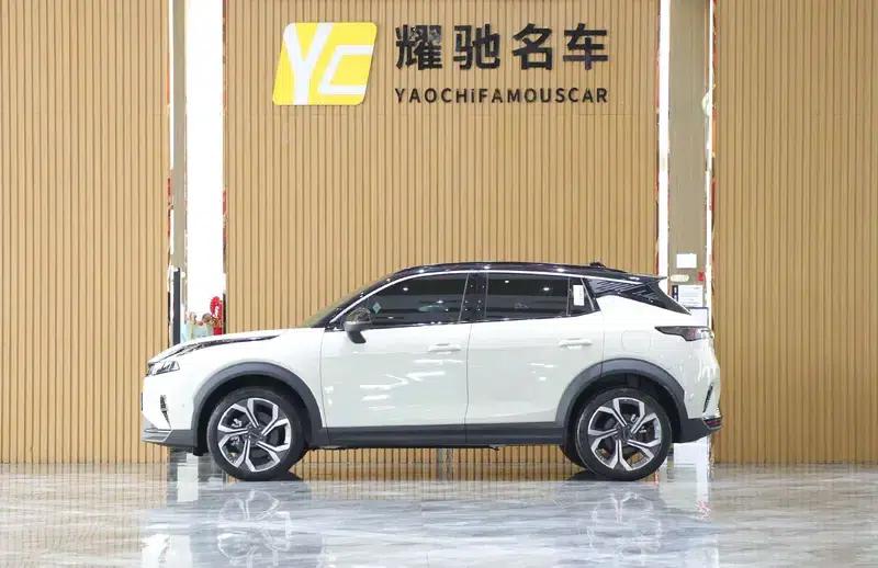 Lynk & Co 06 2025 Renew 1.5T Halo — миниатюра 3