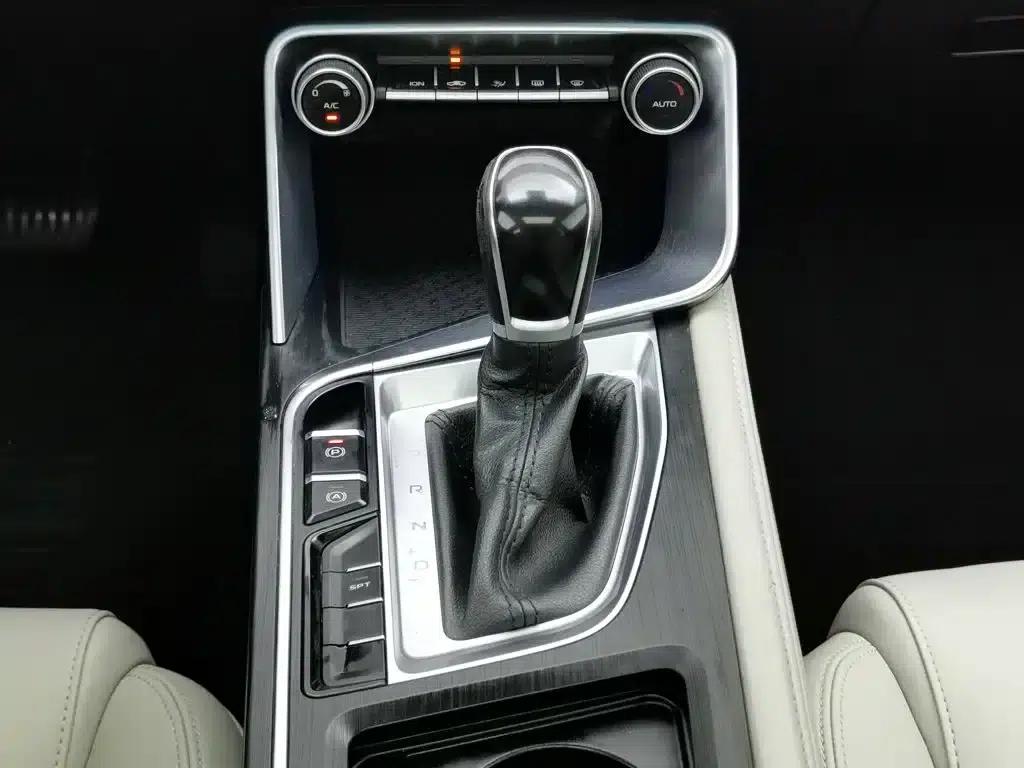 Geely Binrui 2018 14T CVT Binzhi Edition — миниатюра 13
