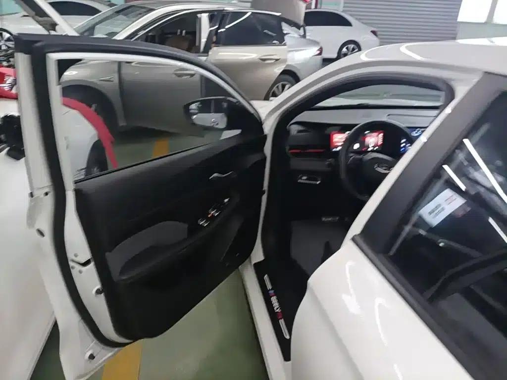 Binrui 2022 Model Binrui COOL 1.5T DCT Electric Edition — миниатюра 16