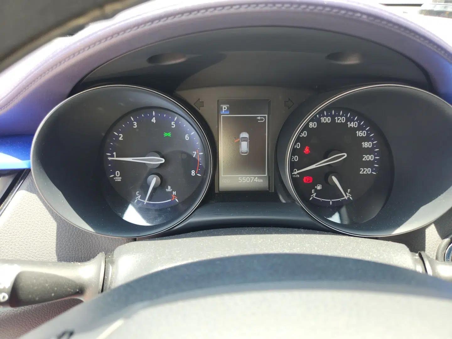 Toyota C-HR 2018 2.0L Leading with Sunroof China V Standard — миниатюра 11