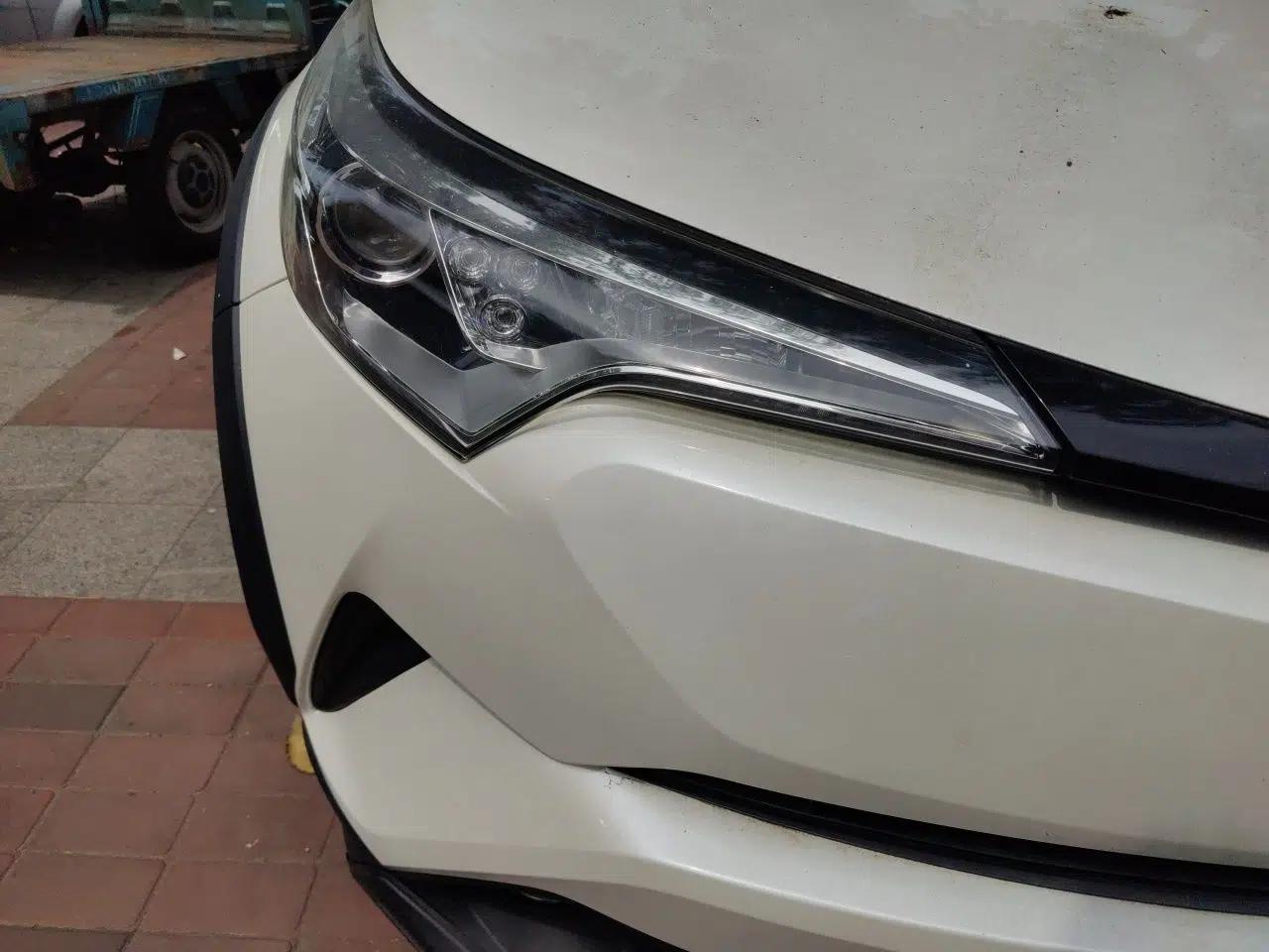 Toyota C-HR 2018 2.0L Coolway Leading Edition China V Standard — миниатюра 4