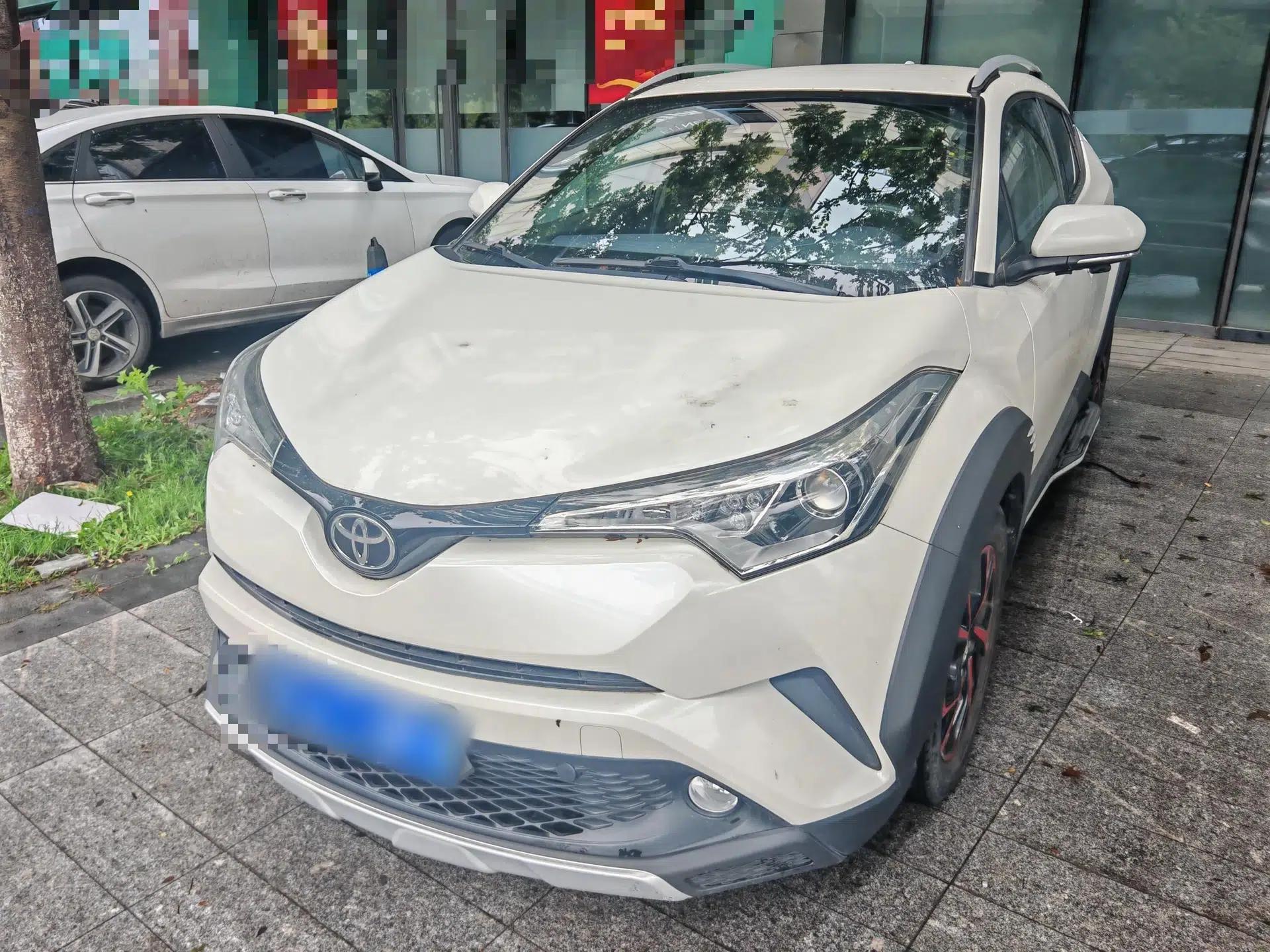 Toyota C-HR 2018 2.0L Coolway Leading Edition China V Standard — миниатюра 7