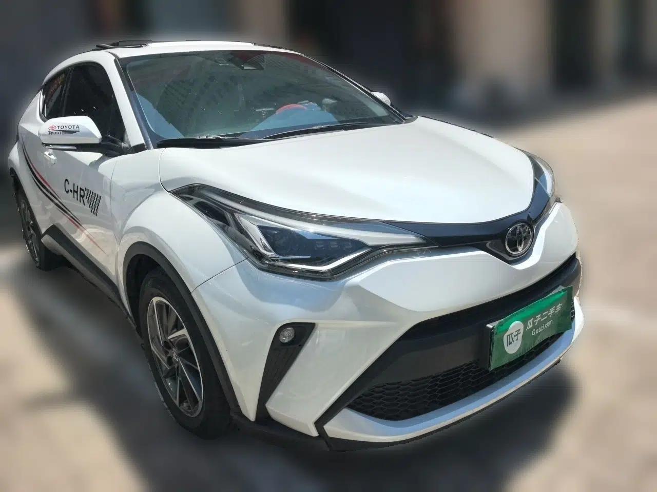 Toyota C-HR 2021 2.0L Luxury Edition — миниатюра 3