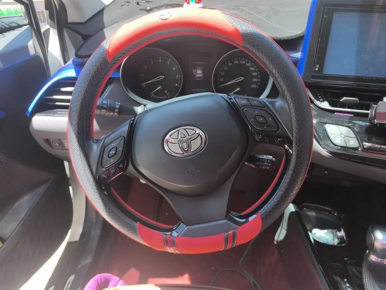 Toyota C-HR 2021 2.0L Luxury Edition — миниатюра 10