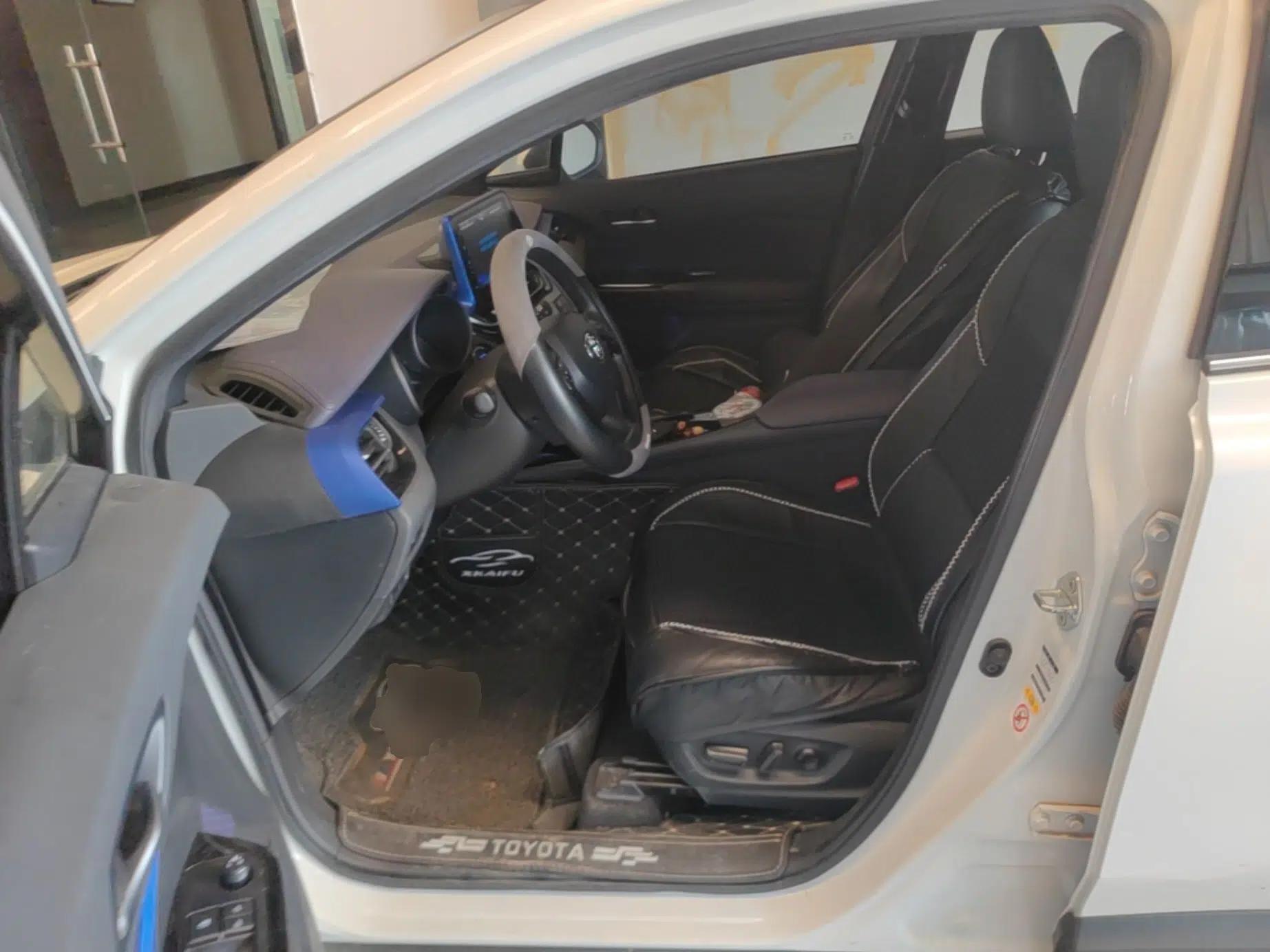 Toyota C-HR 2020 2.0L Leading Edition — миниатюра 17