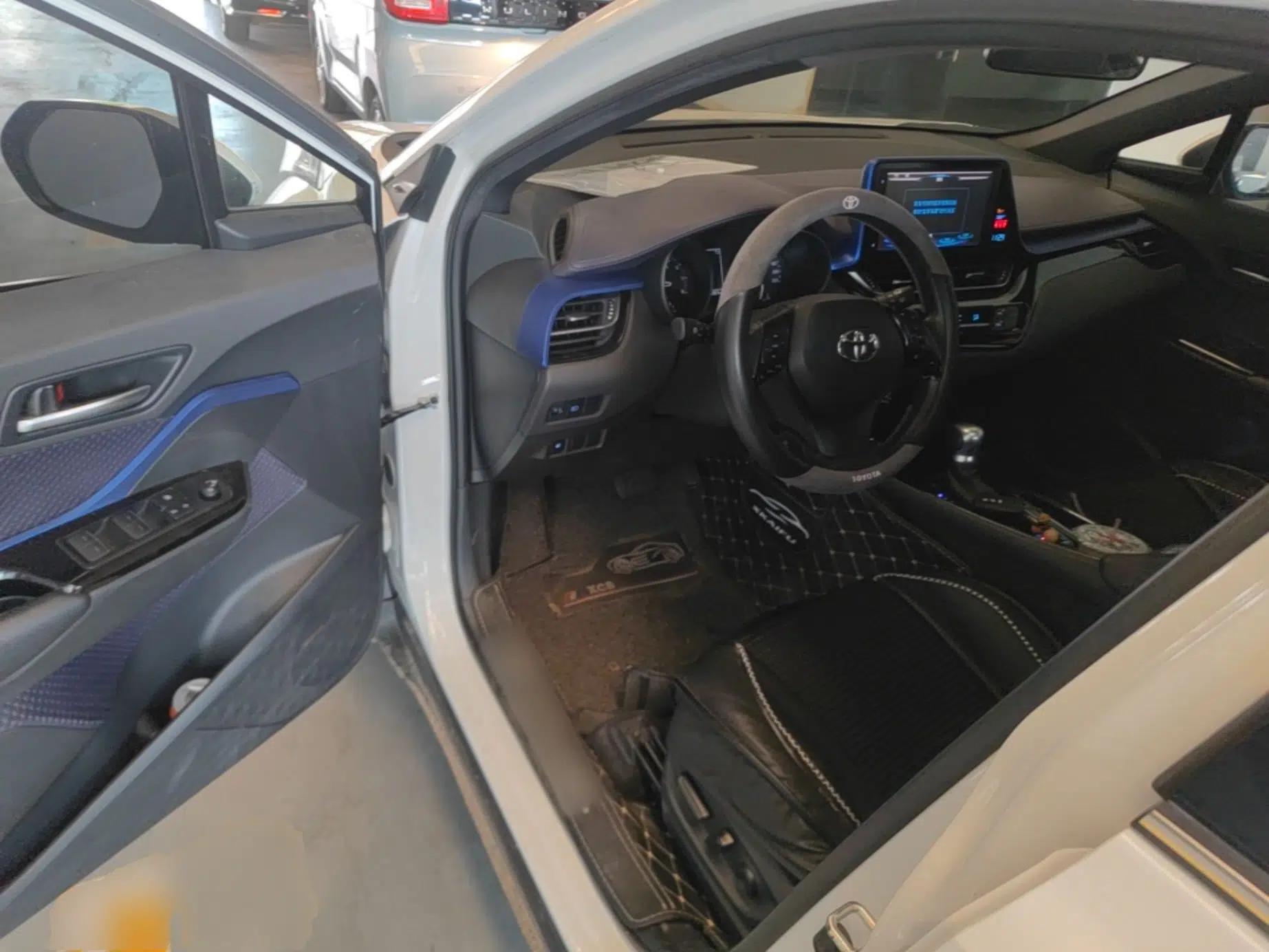 Toyota C-HR 2020 2.0L Leading Edition — миниатюра 18
