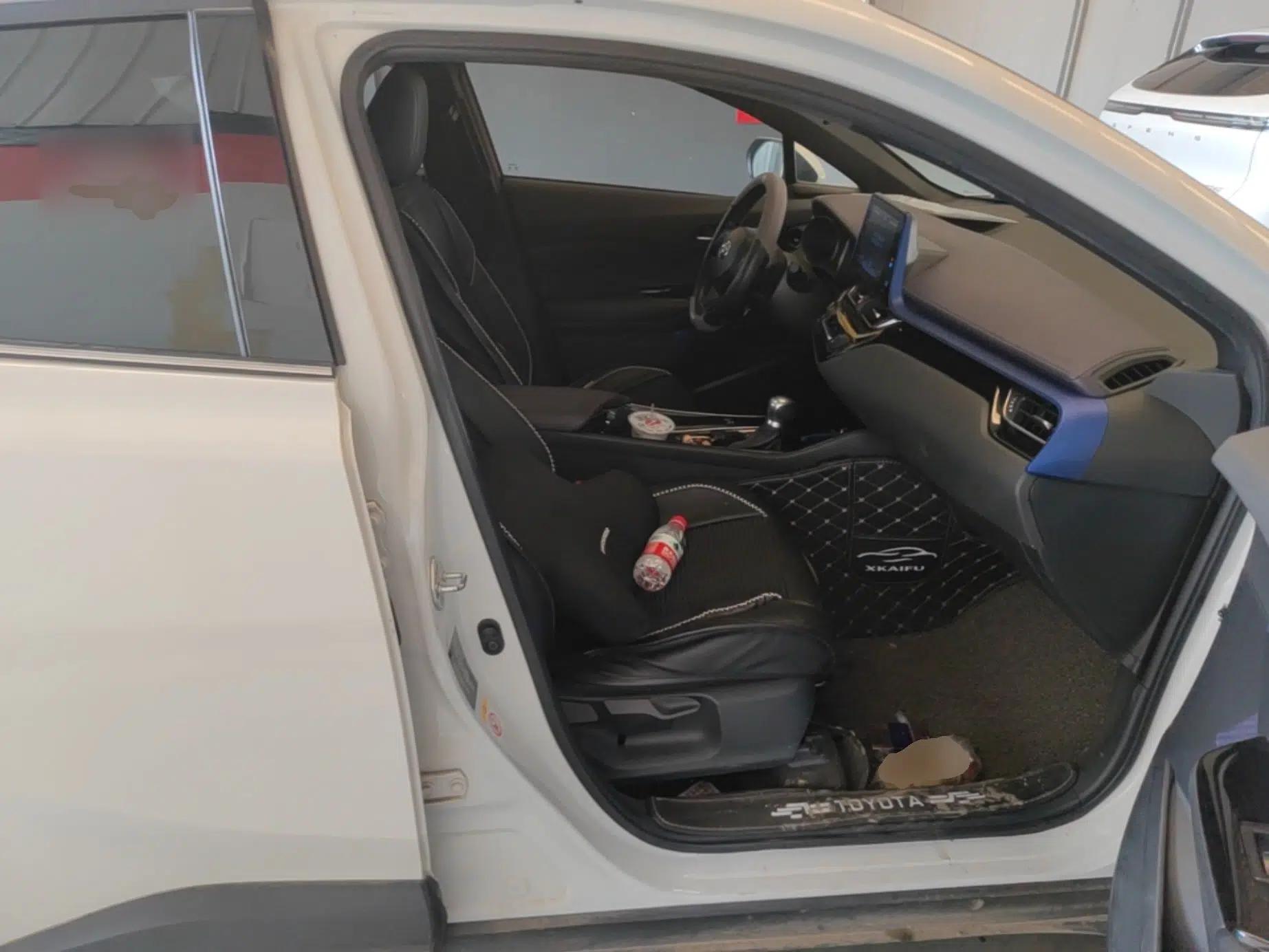 Toyota C-HR 2020 2.0L Leading Edition — миниатюра 19