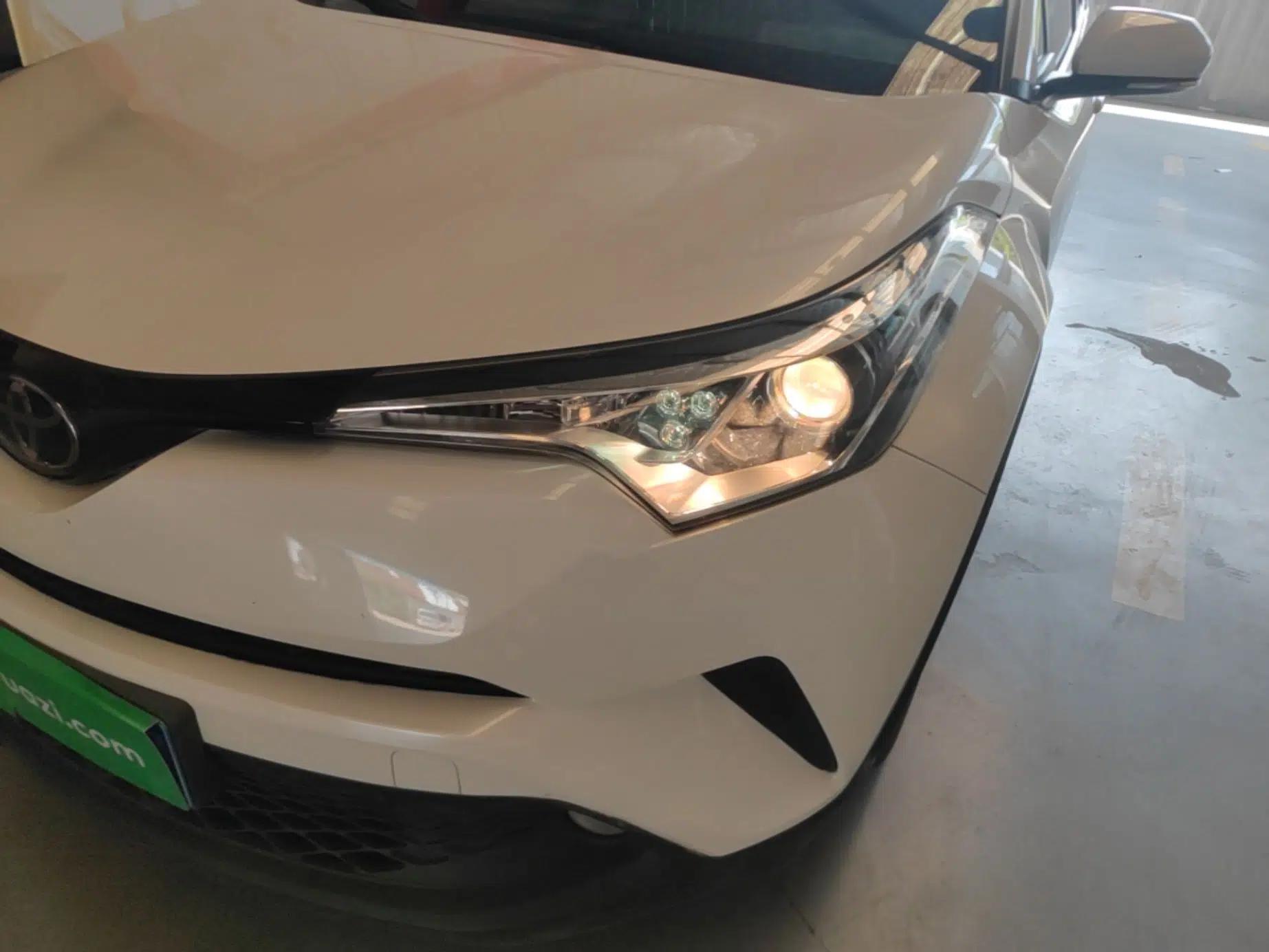 Toyota C-HR 2020 2.0L Leading Edition — миниатюра 8