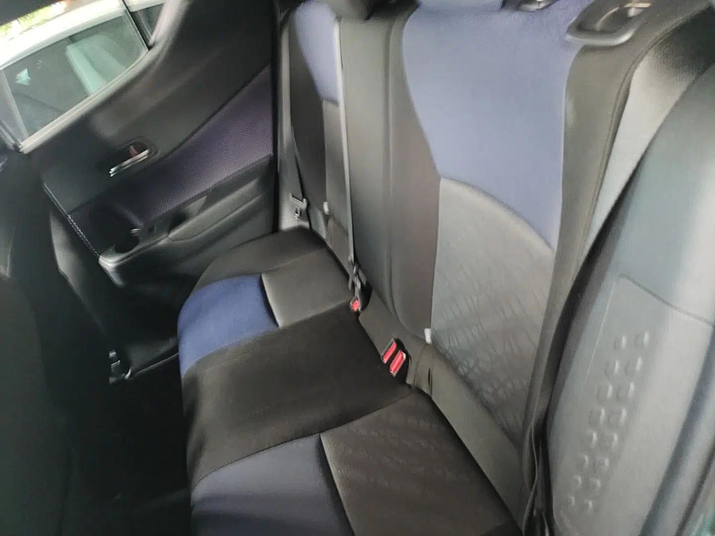 Toyota C-HR 2018 2.0L Luxury Edition China V Standard — миниатюра 20