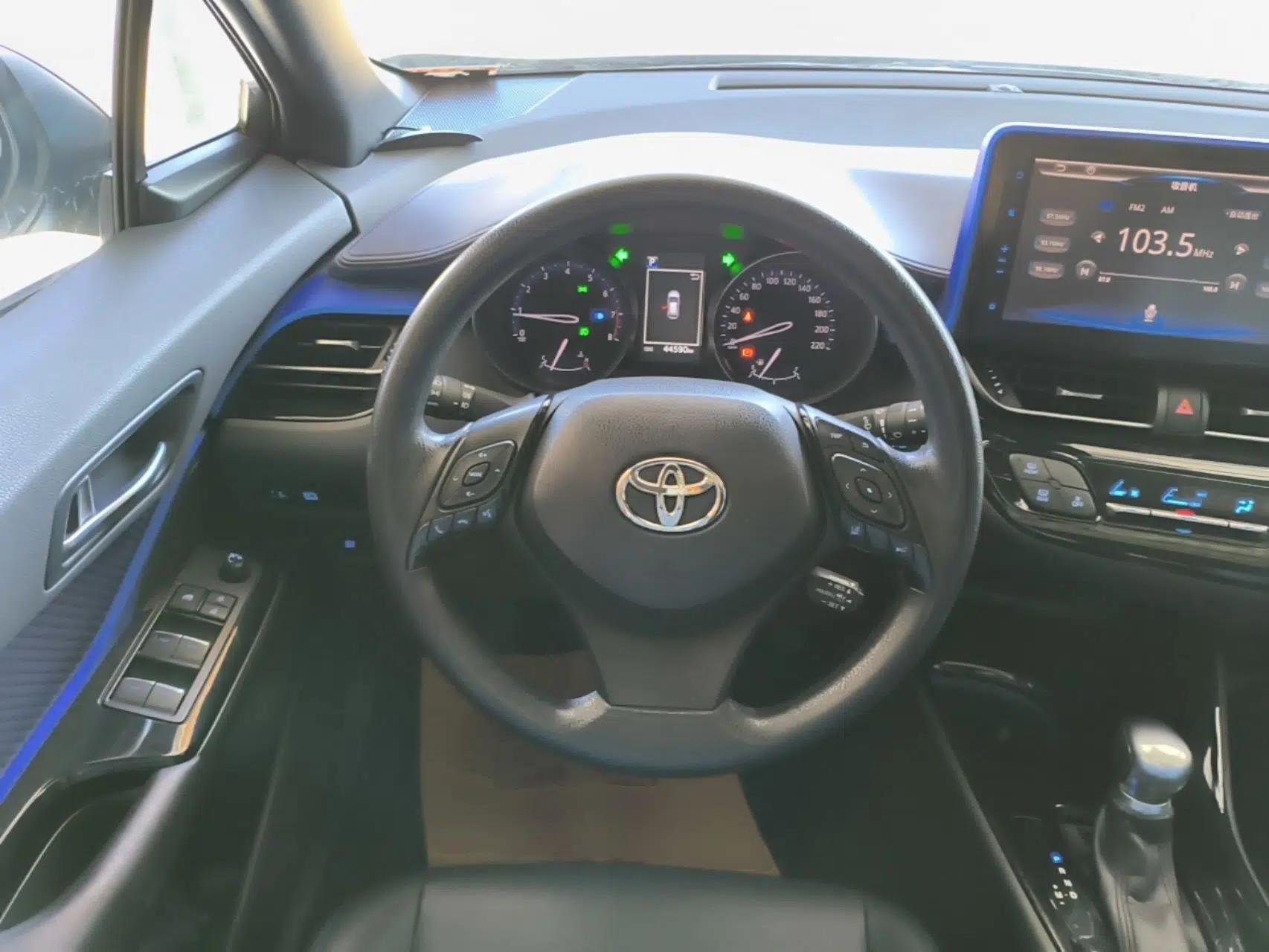 Toyota C-HR 2020 2.0L Leading Edition — миниатюра 13