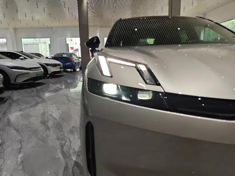 Lynk & Co 08 EM-P 2023 Model, 245km Super Long Range Halo — миниатюра 10