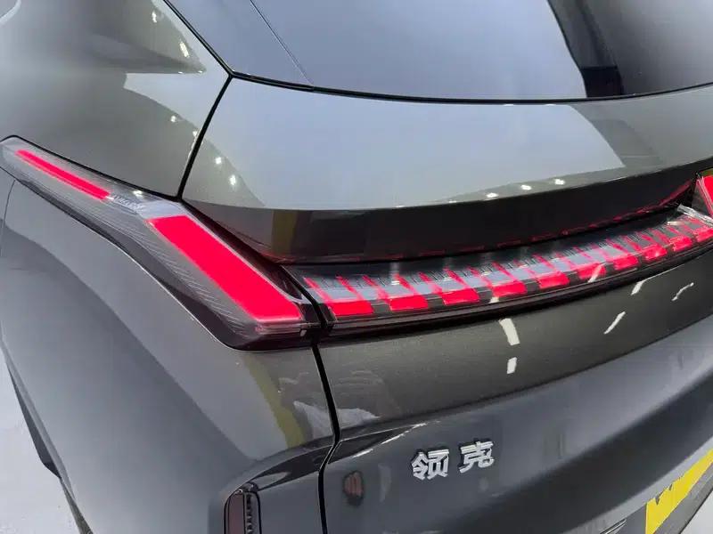 Lynk & Co 08 EM-P 2023 Model 220 AWD Performance Halo — миниатюра 13