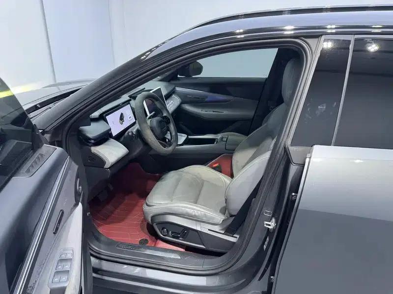 Lynk & Co 08 EM-P 2023 Model 220 AWD Performance Halo — миниатюра 17