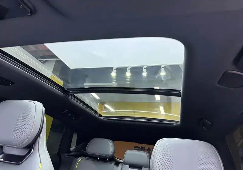Lynk & Co 08 EM-P 2023 Model 220 AWD Performance Halo — миниатюра 19