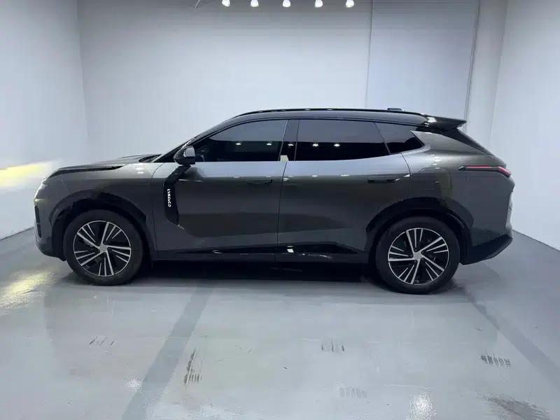 Lynk & Co 08 EM-P 2023 Model 220 AWD Performance Halo — миниатюра 4
