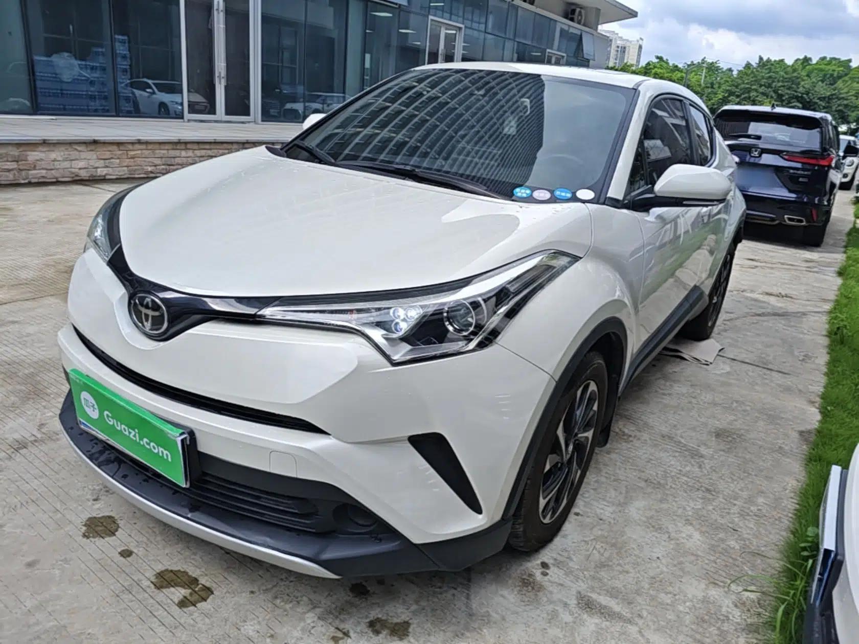 Toyota IZOA 2020 2.0L Enjoy Edition — миниатюра 1