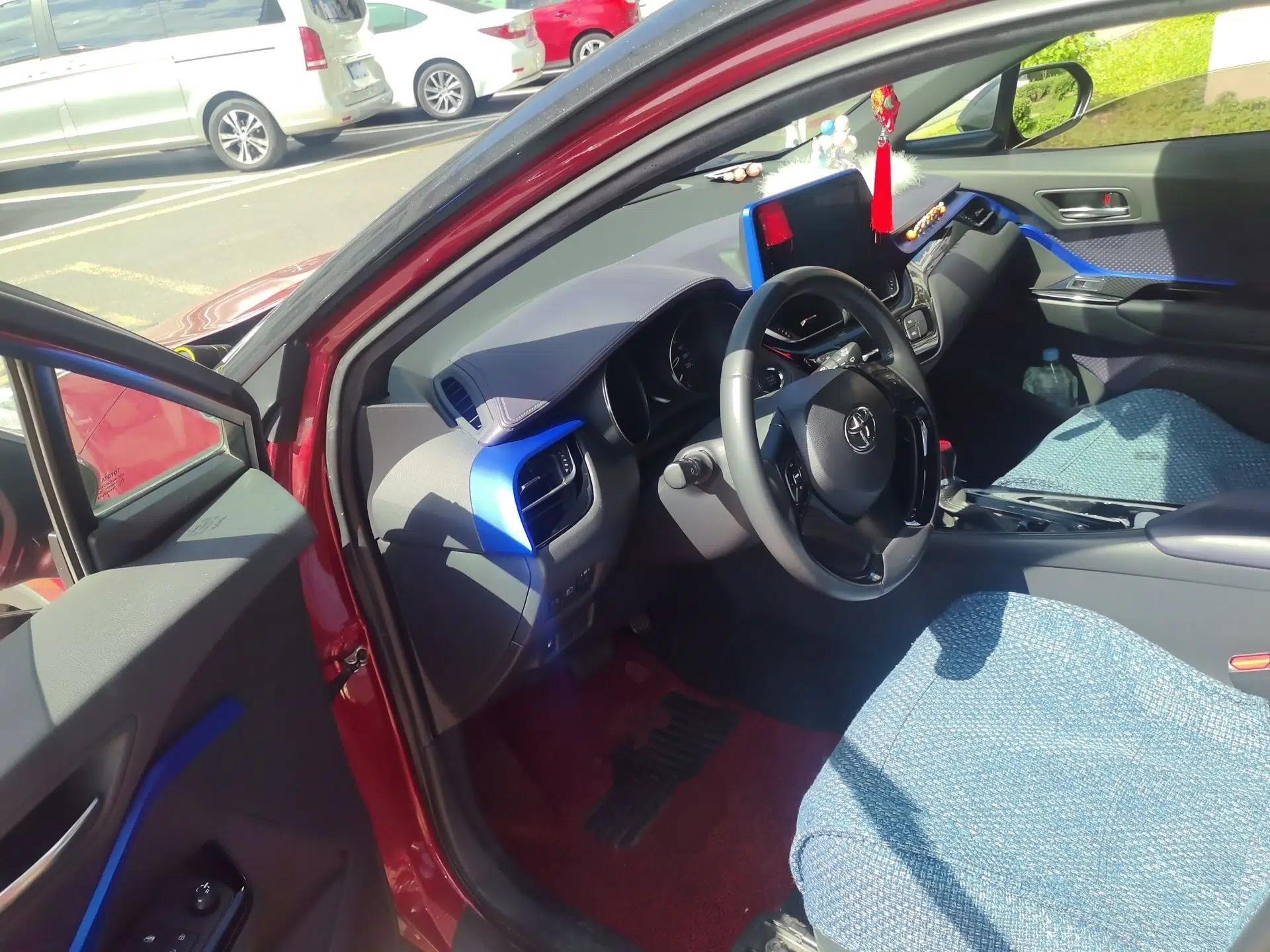Toyota IZOA 2018 2.0L Yichi Edition China V Standard — миниатюра 16