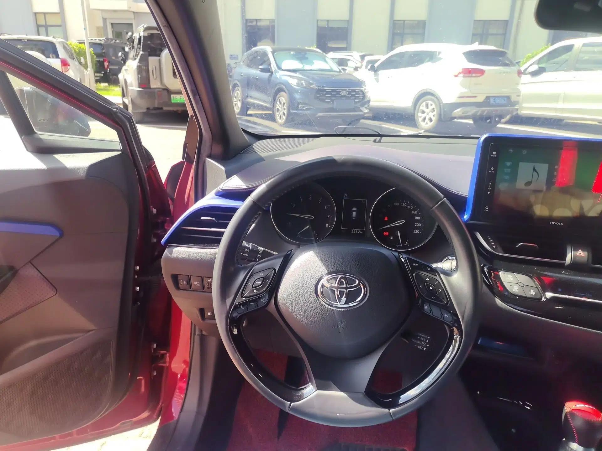 Toyota IZOA 2018 2.0L Yichi Edition China V Standard — миниатюра 10