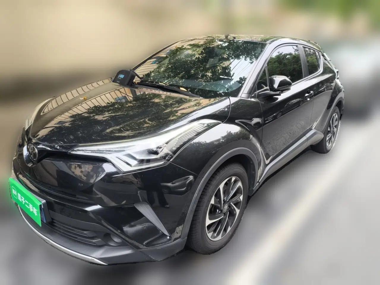 Toyota IZOA 2020 2.0L Enjoy Edition — миниатюра 1