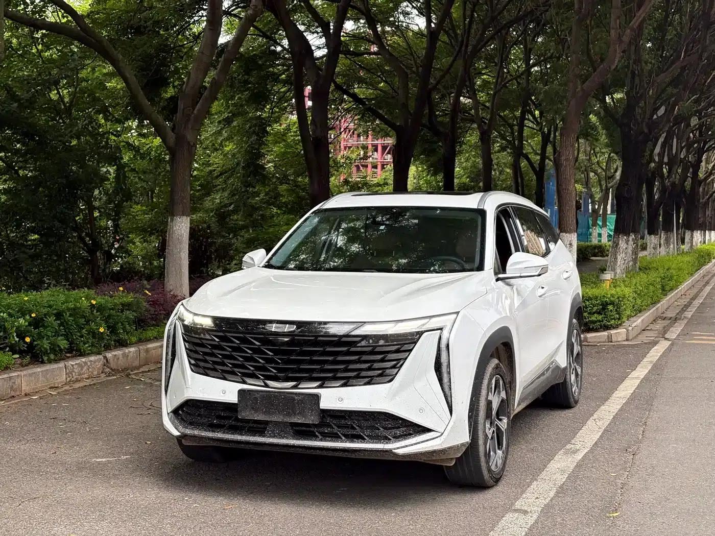 Geely Boyue L 2023 1.5TD DCT Luxury Edition — миниатюра 1