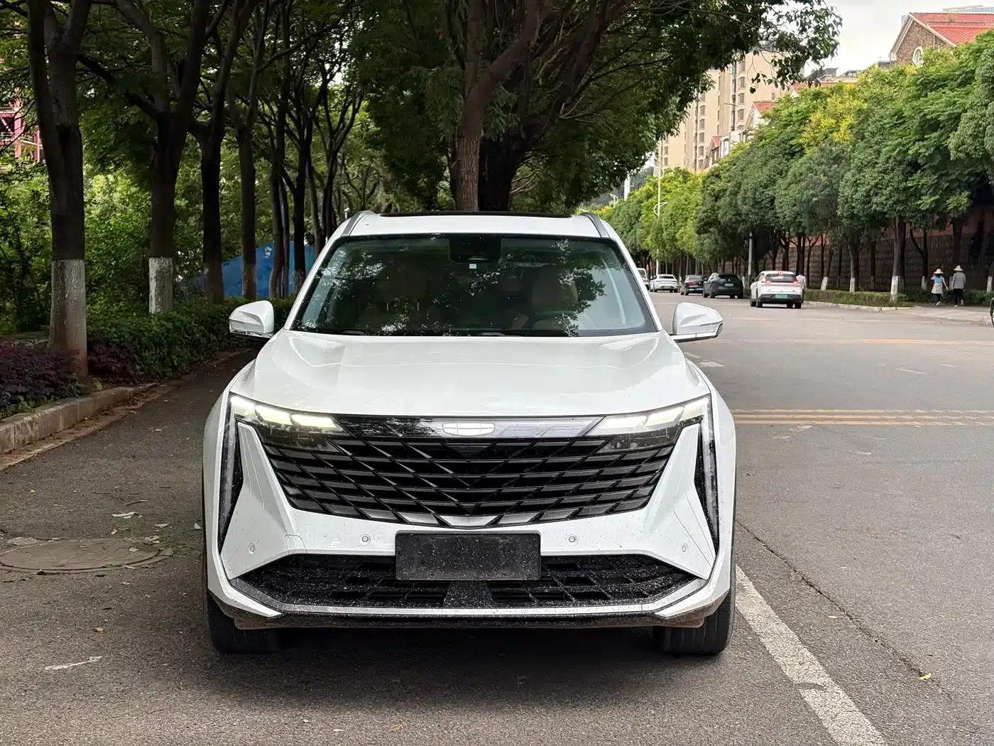 Geely Boyue L 2023 1.5TD DCT Luxury Edition — миниатюра 2