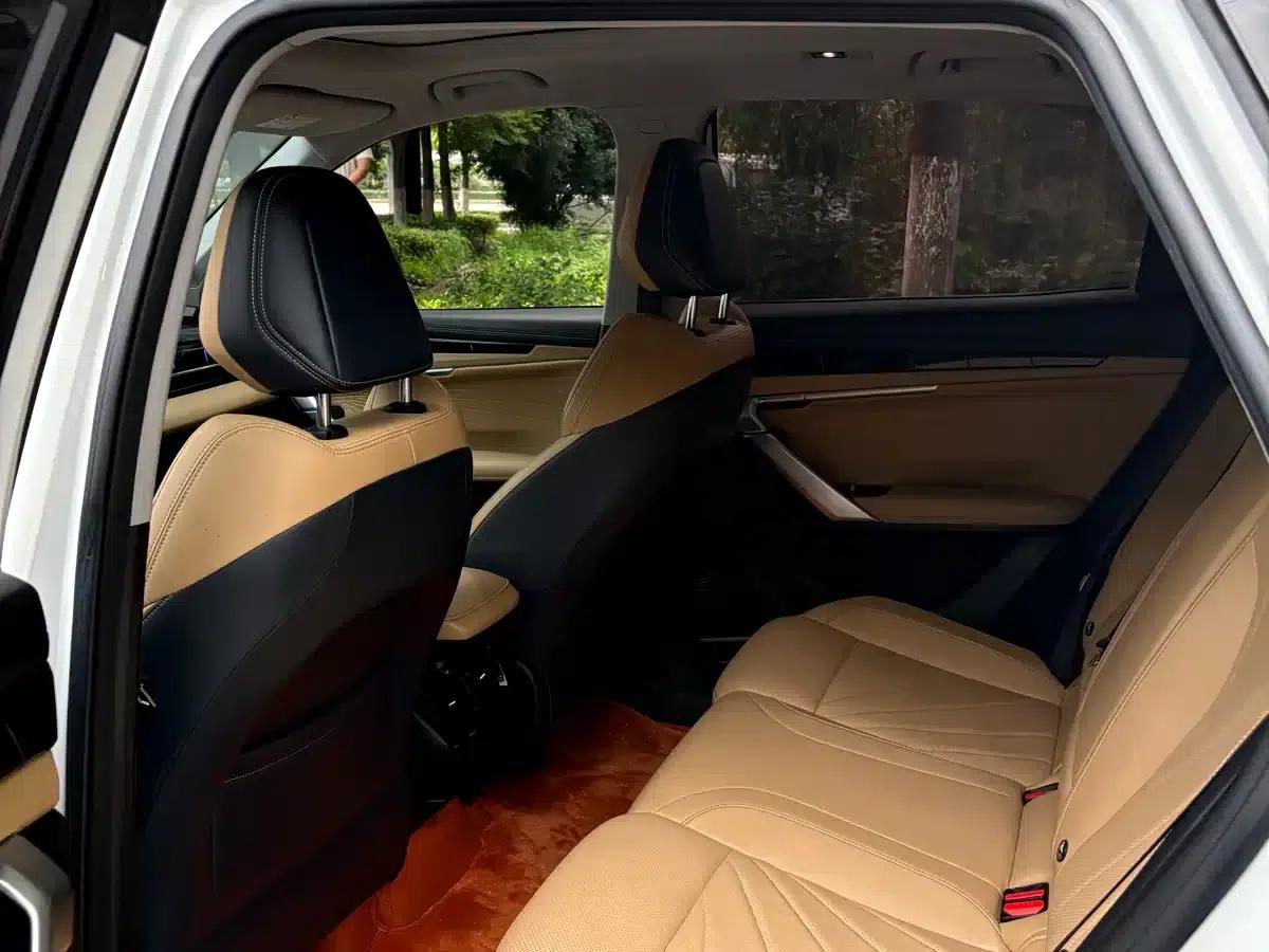 Geely Boyue L 2023 1.5TD DCT Luxury Edition — миниатюра 5